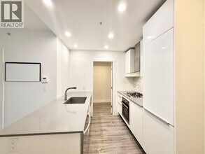 1283 Howe St in Vancouver, BC - Building Photo - Building Photo