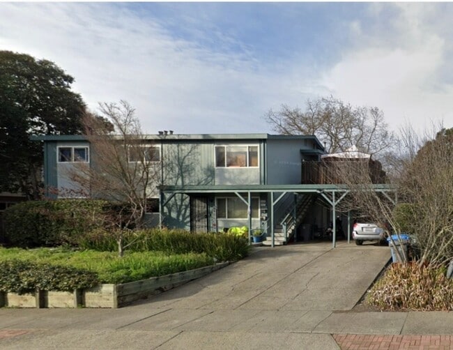 property at 4437 Yukon Dr