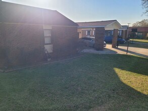 301 Olsen Dr in Shelby, NC - Building Photo - Building Photo