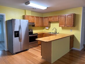 43859 Bardmore Way in Leonardtown, MD - Building Photo - Building Photo