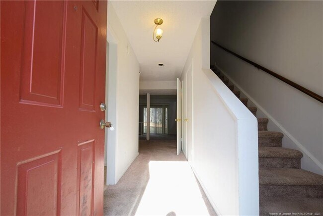 573 Winding Creek Rd in Fayetteville, NC - Building Photo - Building Photo