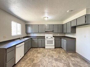 10330 Flatland St in Boise, ID - Building Photo - Building Photo