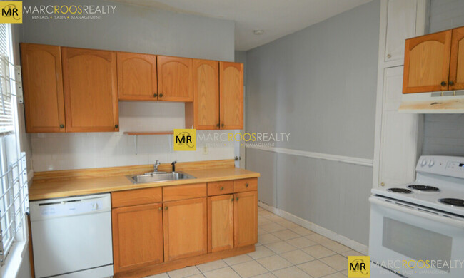 31 Chester St, Unit 1 in Boston, MA - Building Photo - Building Photo