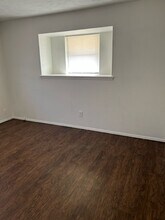 333 NW 80th St in Oklahoma City, OK - Building Photo - Building Photo