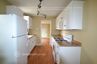 7315 62nd Ave N in Minneapolis, MN - Building Photo - Building Photo