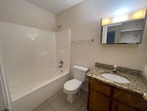 101 Hunter's Run Rd in Athens, GA - Building Photo - Building Photo