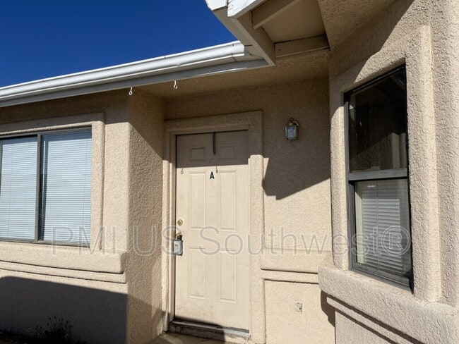 8132 E Lakeshore Dr