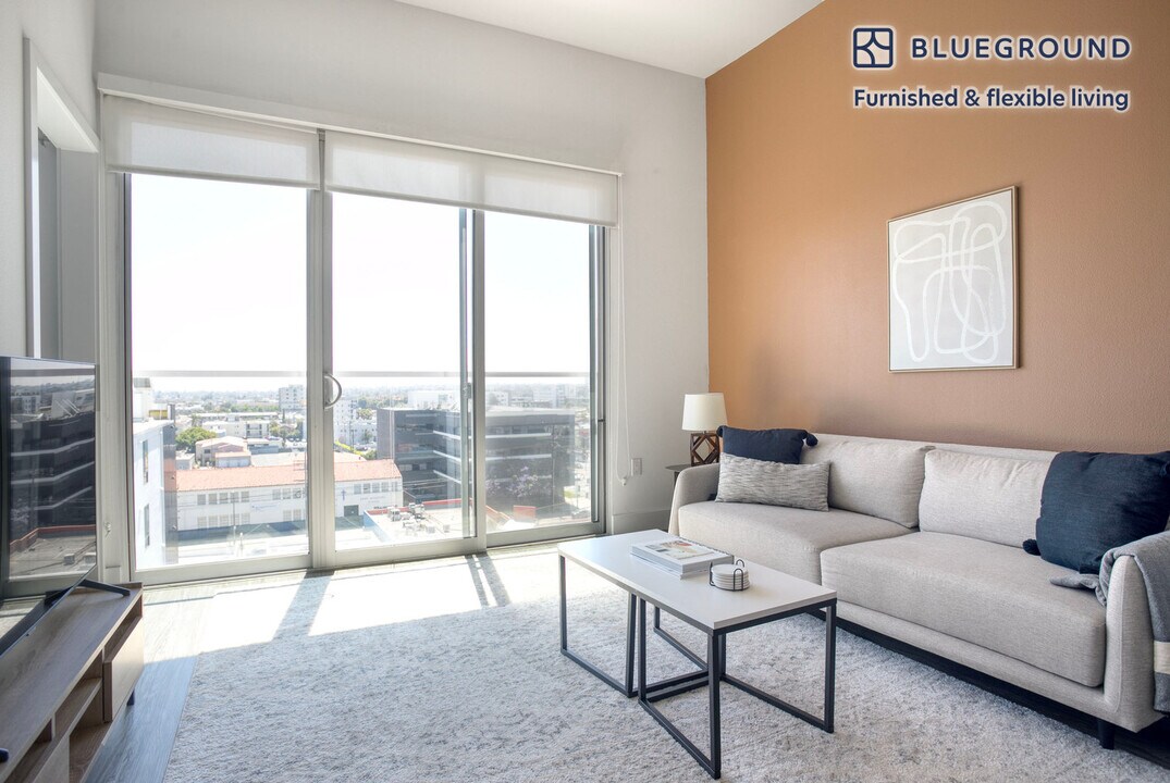 3838 Dunn Dr-Unit -FL7-ID1087 in Culver City, CA - Building Photo