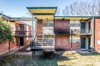 2227 Airways Blvd in Memphis, TN - Building Photo - Building Photo