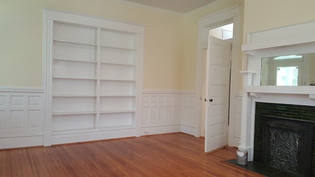 property at 1003 W Church St