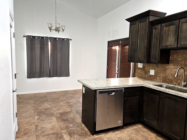 8554 E 41st Ln in Yuma, AZ - Building Photo - Building Photo