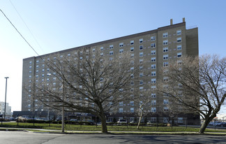 Phillips Seaview Tower Apartments