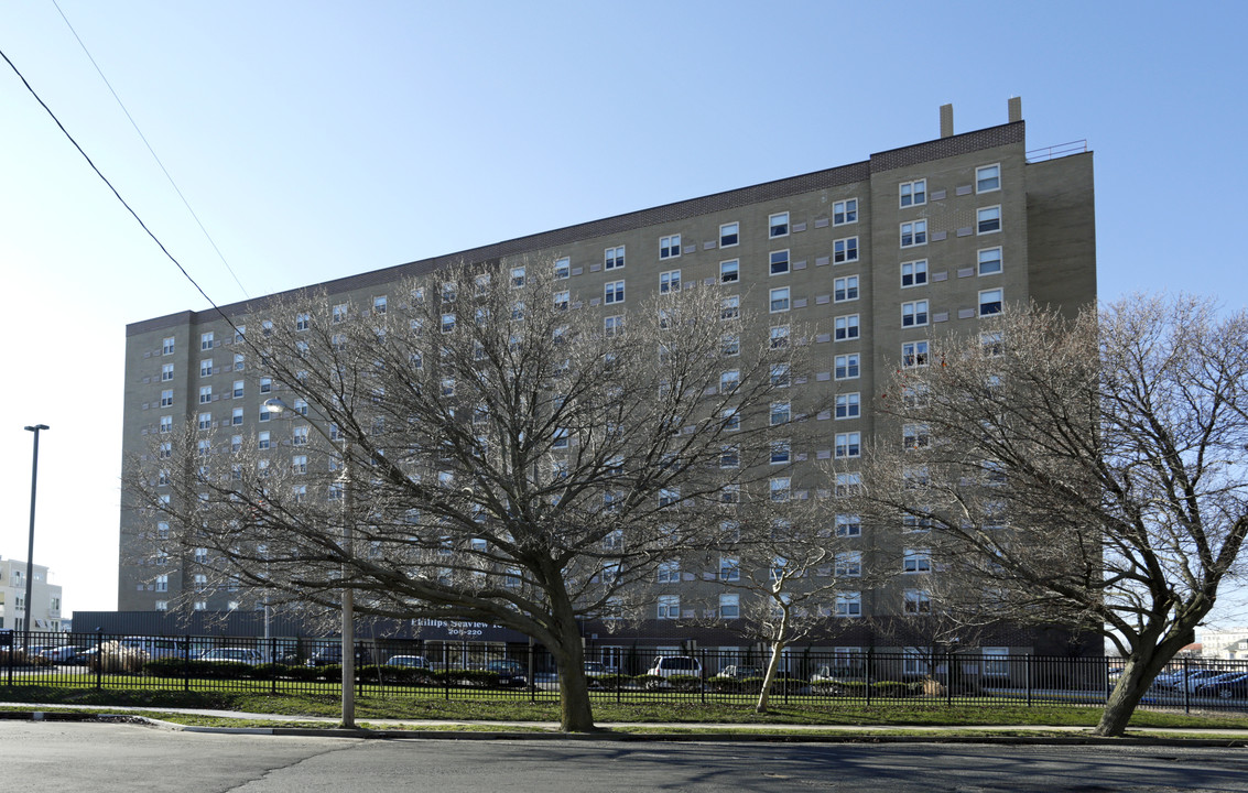 Phillips Seaview Tower in Asbury Park, NJ - Building Photo