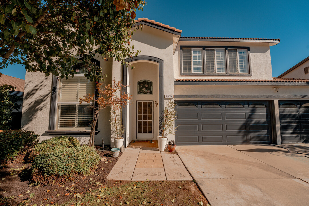 23264 Shooting Star Ln in Murrieta, CA - Building Photo