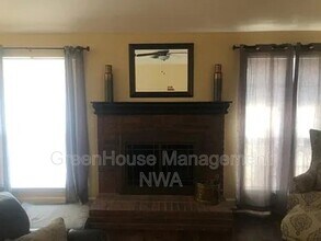 1207 Mallard Ln in Rogers, AR - Building Photo - Building Photo