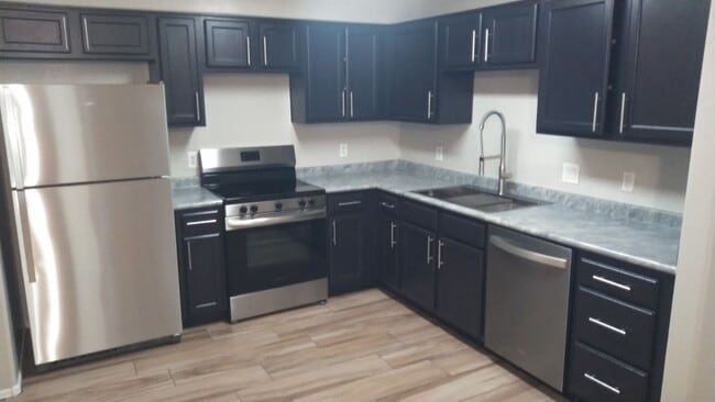 property at 1622 S 31st Ave