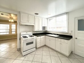 1063-1067 S Park Ave in Pomona, CA - Building Photo - Building Photo