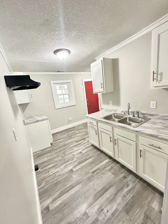 6029 Ivy St in Birmingham, AL - Building Photo - Building Photo