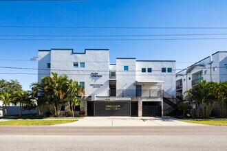 MacDill Landings in Tampa, FL - Building Photo - Building Photo