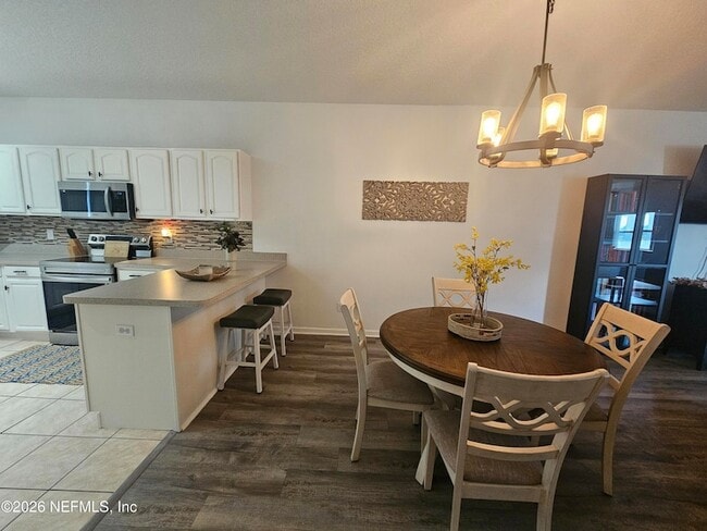 property at 825 Anastasia Blvd