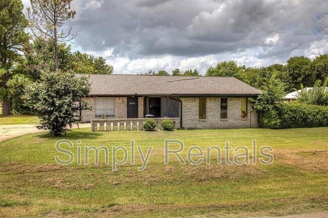 property at 706 Manson St