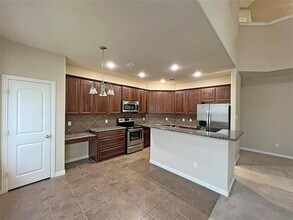 3708 Sicily St in Irving, TX - Foto de edificio - Building Photo
