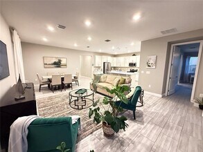 244 Hillcrest Dr in Dundee, FL - Building Photo - Building Photo