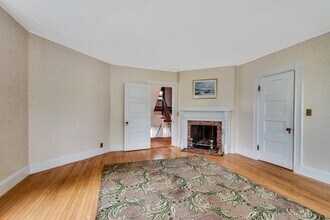 56 Warren Ave in Woburn, MA - Building Photo - Building Photo