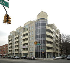 Regency Plaza in Flushing, NY - Building Photo - Building Photo