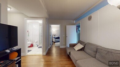 237 E 34th St in New York, NY - Building Photo - Building Photo