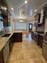 617 N Bonnie Beach Pl in Los Angeles, CA - Building Photo - Building Photo