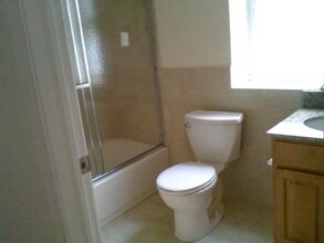 4224 Spruce St in Philadelphia, PA - Foto de edificio - Building Photo