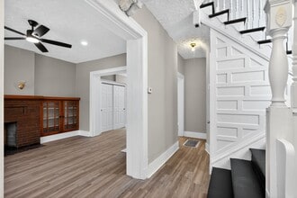 4152 Delmar Blvd in St. Louis, MO - Foto de edificio - Building Photo