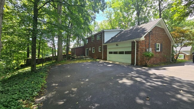 2121 Southcote Dr in Kingsport, TN - Building Photo - Building Photo