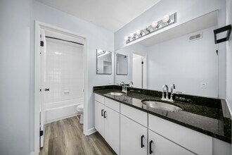 8300 Manitoba St, Unit 216 in Playa Del Rey, CA - Building Photo - Building Photo