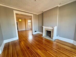 1331 N Maplewood Ave in Chicago, IL - Building Photo - Building Photo