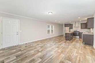 1335 Oak Breeze Dr in Mooresville, NC - Building Photo - Building Photo