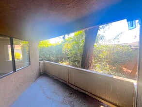390 N San Antonio Ave in Upland, CA - Building Photo - Building Photo