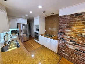 1220 El Toro Way in Sacramento, CA - Building Photo - Building Photo