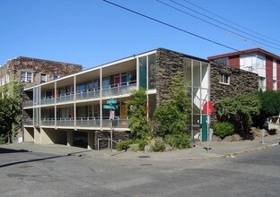 Harvard Ave Apartments in Seattle, WA - Building Photo - Building Photo