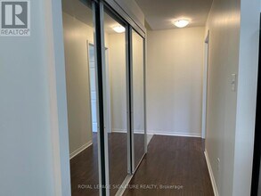 3055 Thomas St in Mississauga, ON - Building Photo - Building Photo