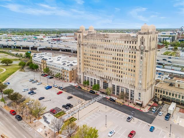 201 W Lancaster Ave in Fort Worth, TX - Building Photo