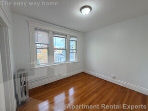 72 Kirkland St in Cambridge, MA - Foto de edificio - Building Photo