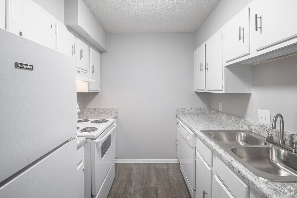 Spring Hill Apartments in Goose Creek, SC - Foto de edificio