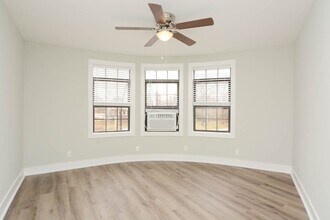 730 St Johns Ave in Highland Park, IL - Building Photo - Building Photo