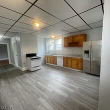 23 Cleremont Ave in Irvington, NJ - Foto de edificio - Building Photo