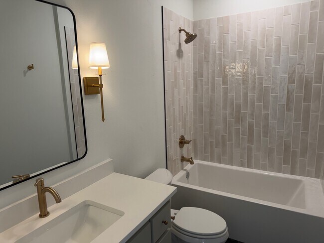 401 Birmingham St SE in Gravette, AR - Building Photo - Building Photo