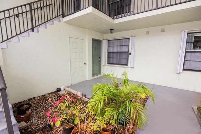 property at 2301 Sabal Ridge Ct