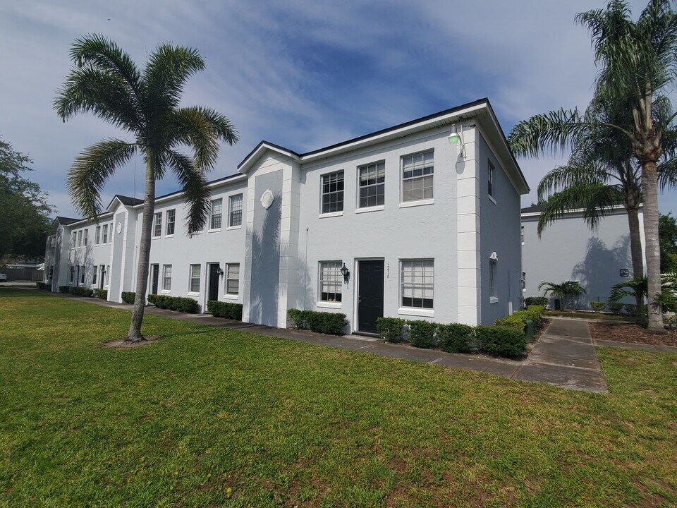 5238 Davisson Ave in Orlando, FL - Building Photo