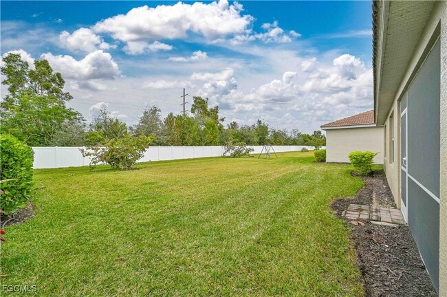 property at 3052 Royal Gardens Ave